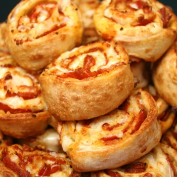 PIZZA ROLL