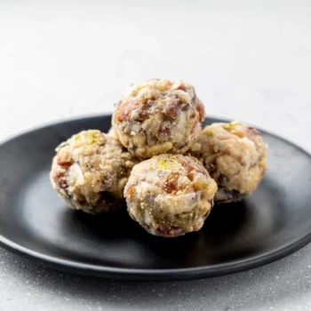 DRY FRUIT MEWA LADDOO